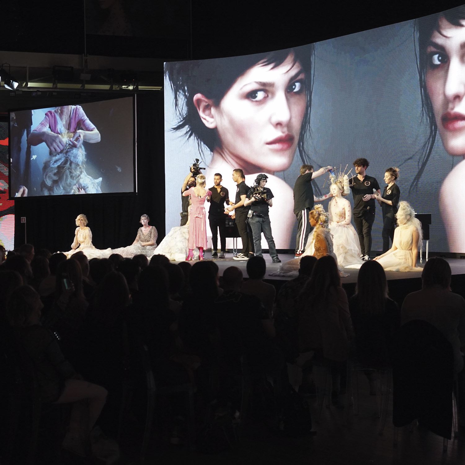 Grandaled Galleria 4